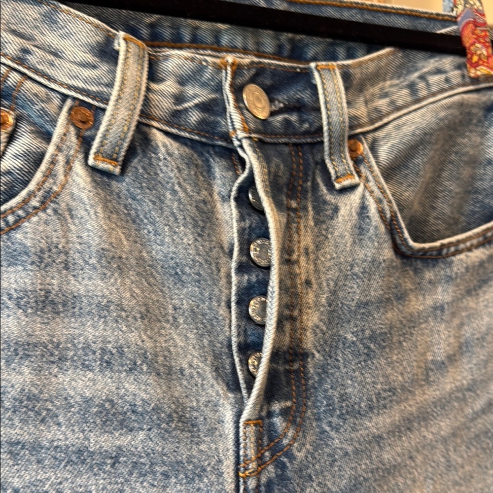 Levi’s 501 Original Fit Jeans - Picture 10 of 14